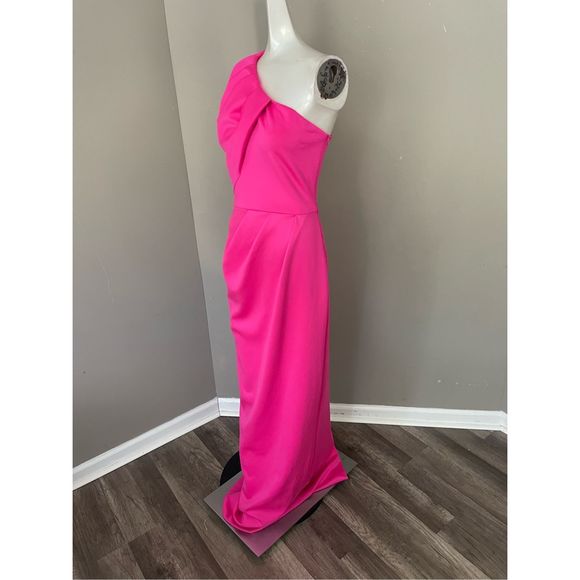 Black Halo Egan One-Shoulder Gown - Picture 6 of 14